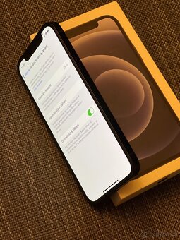 Apple iPhone 12 64GB Black - 4