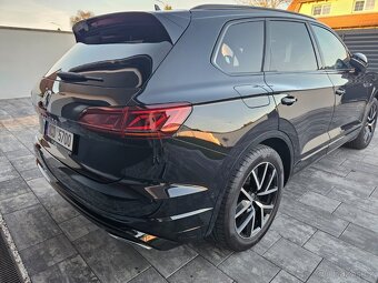 Volkswagen Touareg 3.0tdi R-line Black paket DPH 26tkm - 4
