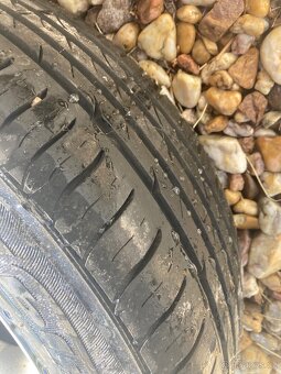 Letní pneu 215/60 R16 Nexen vč. alu kol - 4