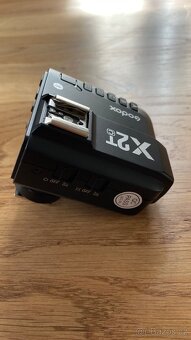 Radiová řídící jednotka Godox X2T-C pro Canon - 4