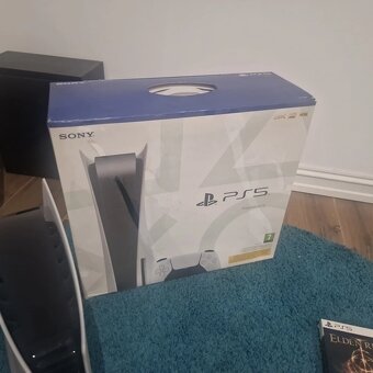 Prodám Sony Playstation 5 - 4