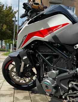 KTM DUKE 390 - 8,3 TISIC KM (2023) - 4