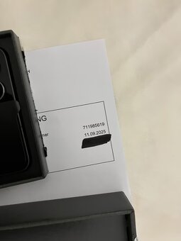 Samsung Galaxy Z Flip 7 - 4