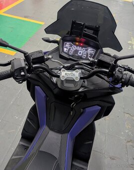 Aprilia SR GT 125 - 4