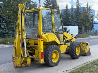 Rýpadlo-nakladač JCB 2CX - 4