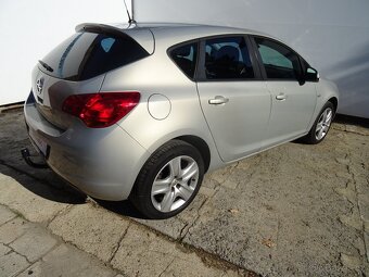 Opel Astra 1.4i,74kW,1majČR,S.kniha,klima,tažné zařízení - 4