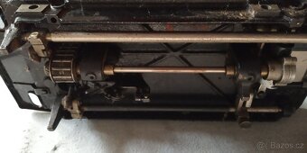 Šicí stroj Lada - 4