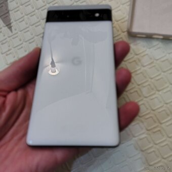 Google Pixel 6a 5G 6 GB/128 - nova baterka / 3x puzdra - 4