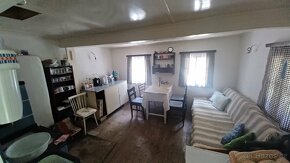 Roubenka,chalupa,chatka,zahrada,stav.pozemek2653m2 - 4