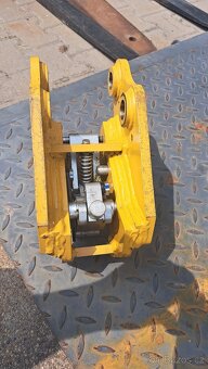 Rychloupínák minibagr JCB, Kubota, Cat, 25mm - 4