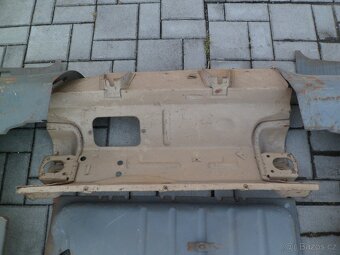 PODBĚHY A PODLAHA KUFRU ŠKODA 100, 110R, 1000 - 4