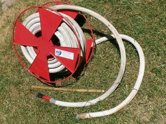 prodám různé hasičské vybavení, autosoučástky, plechové nádr - 4