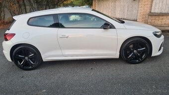 VOLKSWAGEN SCIROCCO R - 2,0TSi 195kW - Manuál. - 4
