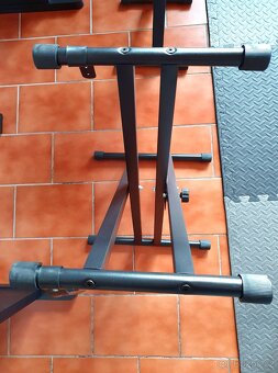 Nový stojan na klávesy - 4