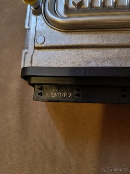 Řídící jednotka BMW 5.0i - 4