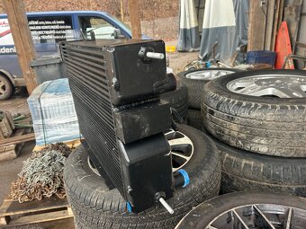 Traktorbagr Komatsu wb chladič - 4