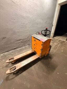 Elektrický paletový vozík Still za 9.000Kč - 4