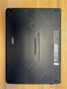 Notebook Asus FX505D 15,6" AMD Ryzen 7 16 GB / 512 GB černý, - 4