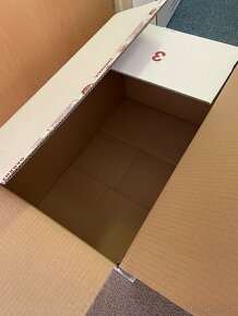 Krabice na stěhování, uložení věcí - 4