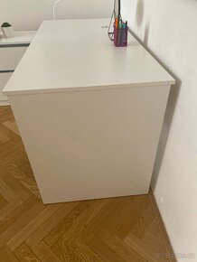 Rohový psací stůl bílý/beton - UMAR - 4