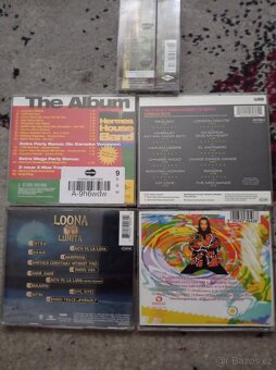 PRODÁM 6cd + 1X 2CD+ 3 MAGNETOFONOVÉ KAZETY - 4