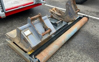 Minirypadlo Hyundai Robex 25Z 9AK - 4
