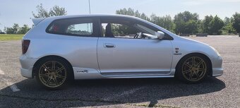 Honda Civic Type-R EP3 - 4
