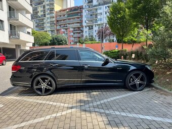 Mercedes-Benz E200 BlueTEC - 4