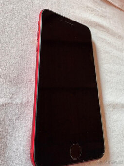 iPhone SE 3 (2022) 64 GB RED - 4