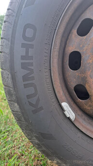 téměř nové 195/65R15 91H Ecsta HS52 KUMHO - 4