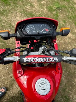 Honda nx 650 dominator - 4