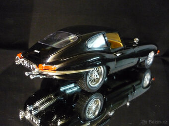 Jaguar E Type Coupe černý Bburago 1/18 - 4