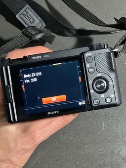 Sony zv-e 10+16-50 mm - 4