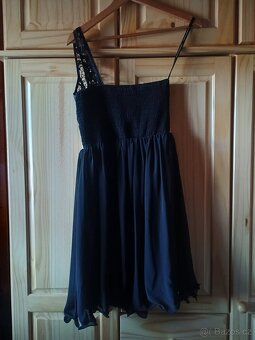 Krásné šaty přes rameno Little Mistress 36-40 - 4