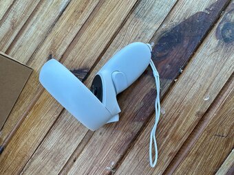 Oculus Quest 2 64GB - 4