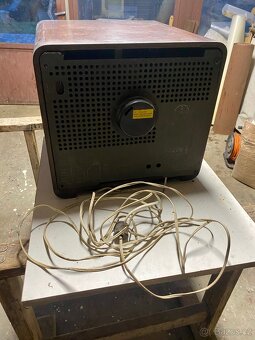 Stará retro televize Mánes - 4