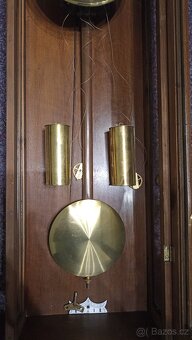 Dvou závažové hodiny pendlovky - 4