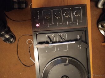 Gramofon Tesla HC-71 + repro - 4