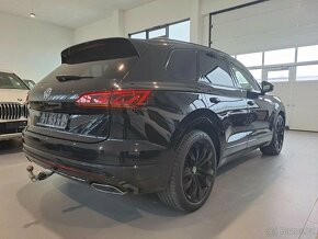 Volkswagen Touareg 3.0 V6 TDI SCR 286k R-Line 4Motion BLACK - 4