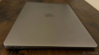 Apple MacBook Air 2019 - 4