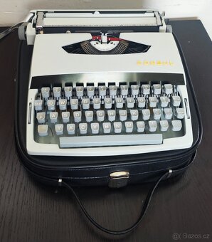 RETRO PSACÍ STROJ CONSUL – PLNĚ FUNKČNÍ + DOKLADY + KUFŘÍK - 4