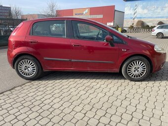 Fiat Grande Punto 1.2i 48kW, rok 2006 - 4