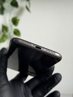 iPhone 11 64GB - záruka, DPH - 4