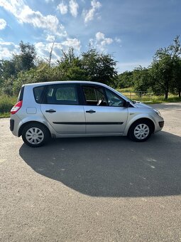Renault Megane Scenic 2 1.5dCi - 4