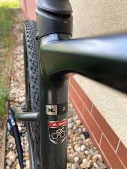 Gravel Giant Revolt 2 - 4