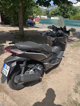 Honda Forza 125ccm - 4