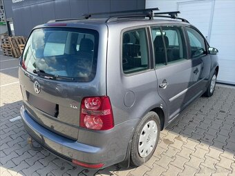 Volkswagen Touran 1,9 TDI 77kW Comfortline (2007) - 4