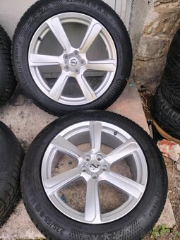 4ks alu disky orig. Volvo 5x108 R19 zanovne 8,5mm 235/55 r19 - 4