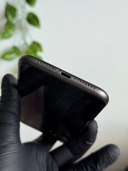 iPhone 11 64GB černý - DPH - 4