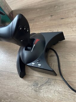 Thrustmaster t flight hotas X joystick + plyn - 4